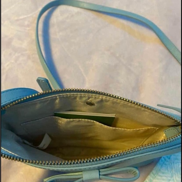 Light blue Kate spade ♠️ purse perfect for date nights or special occasions - Picture 3 of 5